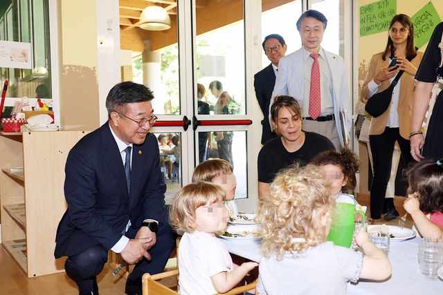 이탈리아 사회연대경제 현장 돌아보는 윤호중 장관