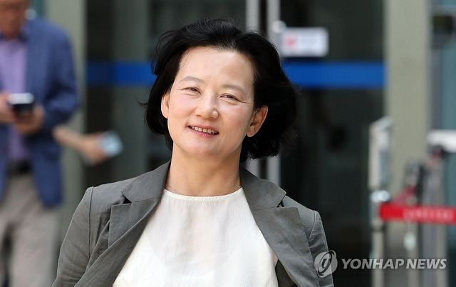'대장동 항소포기 비판' 정유미 검사장 '강등' 취소판결