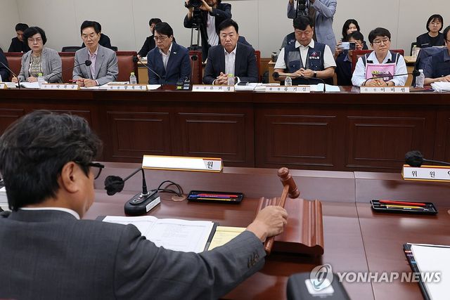 5차 최저임금위, '도급제 근로자 최저임금 적용' 공방 계속