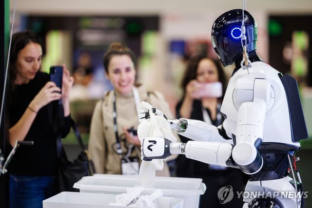 독일 'IFA 2025'에 선보인 노이라의 휴머노이드 로봇
