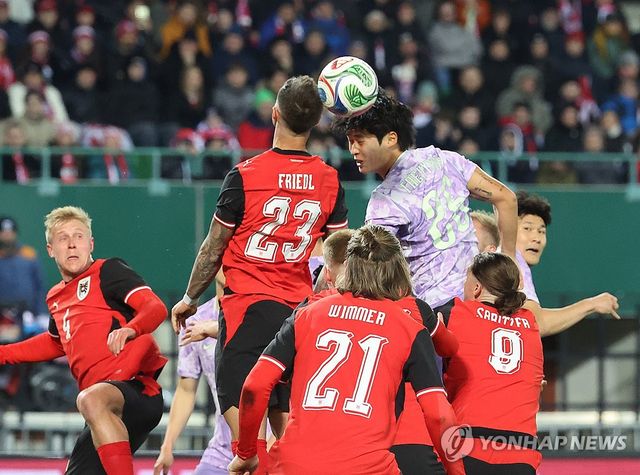 축구대표팀 센터백 김태현