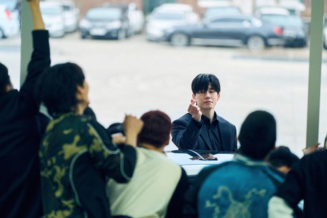넷플릭스 '참교육' 속 배우 김무열