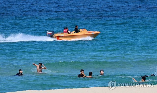 무더위에는 물놀이가 최고