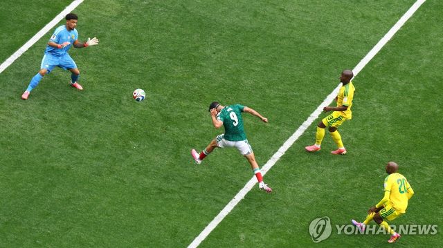 히메네스의 골 장면