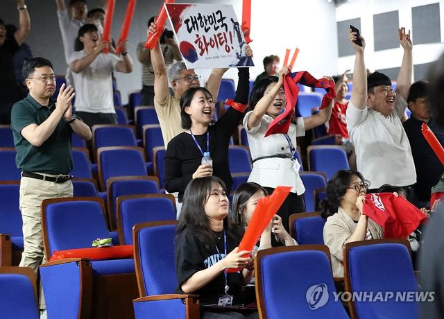 한림성심대에서 열린 단체 응원전