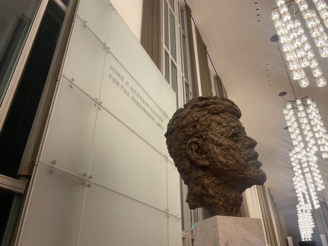 케네디센터 내부 케네디 흉상