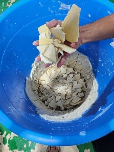 고체 코카인