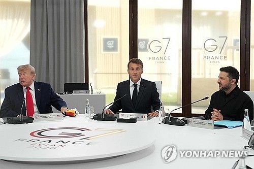 우크라이나 문제 논의하기 위해 모인 G7과 젤렌스키 대통령