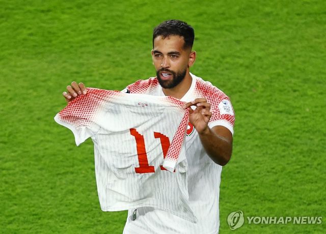 요르단의 월드컵 사상 첫 골 주인공인 알리 올완. 
