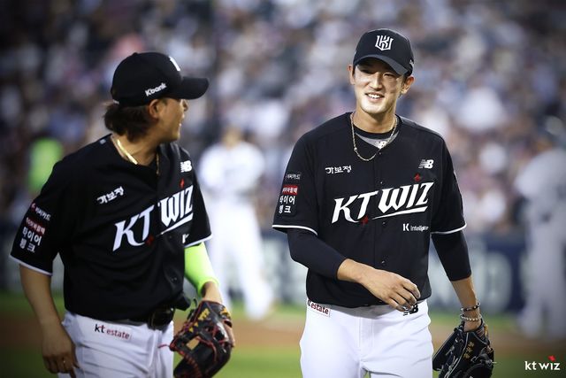 16일 잠실 두산전 6이닝 2실점 호투로 승리한 고영표