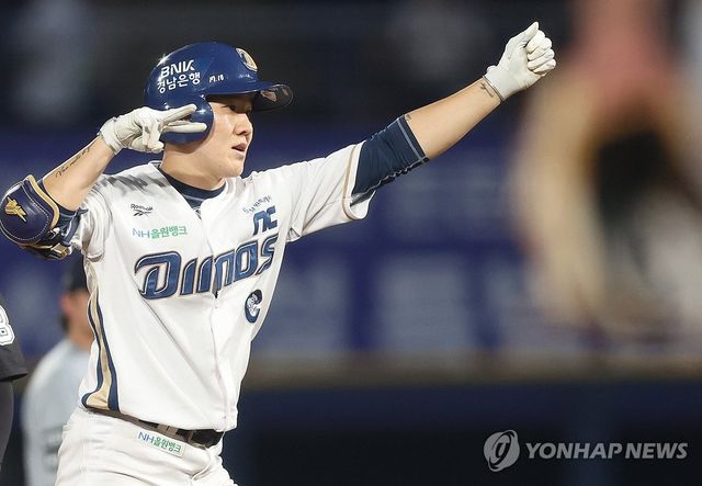 NC 박민우 9회 말 선두타자 안타