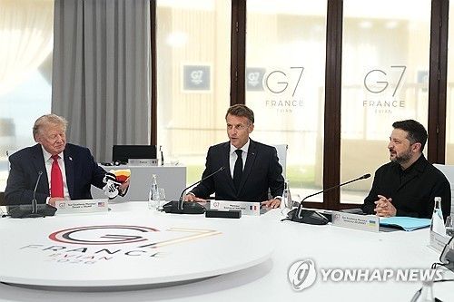 16일 G7 정상과 젤렌스키 우크라 대통령의 회의 모습