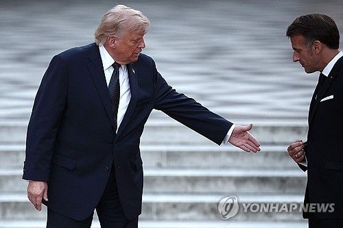 트럼프와 마크롱