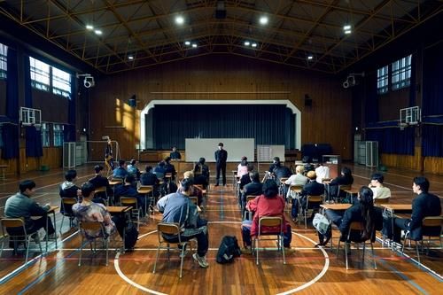 넷플릭스 시리즈 '참교육'의 한 장면