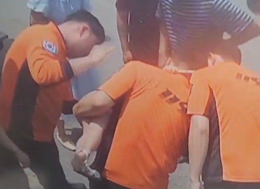 응급처치하는 횡성 우천119안전센터 소속 대원들