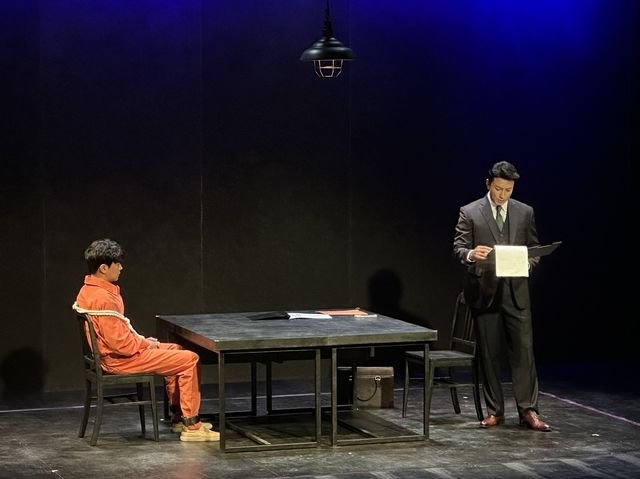 연극 '댄포스가 옳았다' 프레스콜