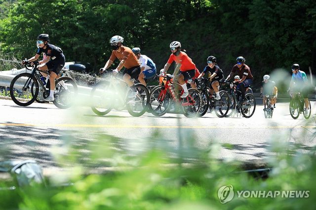 한계에 도전하는 자전거 동호인들