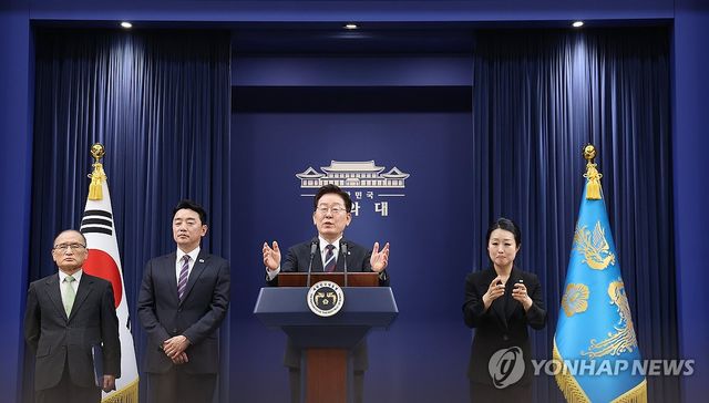 G7 정상회의·유럽순방 결과 직접 브리핑하는 이재명 대통령