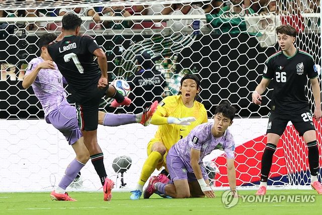 선취골 허용하는 한국