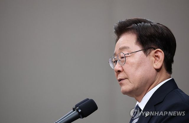 답변하는 이재명 대통령
