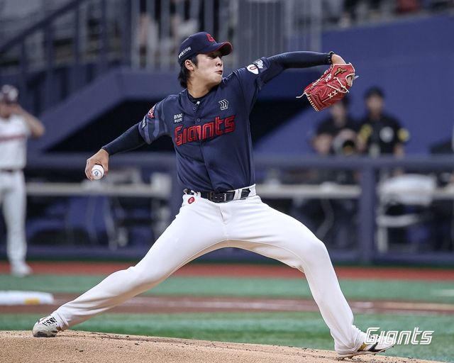 롯데 이민석의 투구