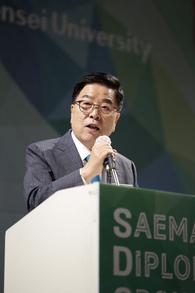 새마을 외교그룹 회의 개회사하는 김광림 새마을운동중앙회장