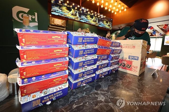 월드컵에 아침부터 배달 주문 쌓인 치킨