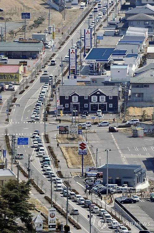 2011년 3월 동일본대지진 당시 차량 대피 행렬