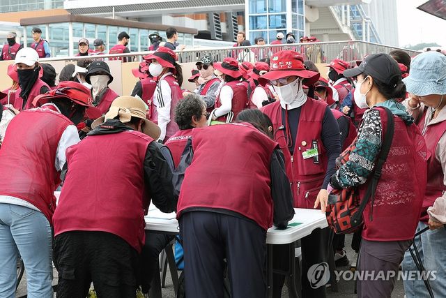 파업 찬반투표 하는 울산플랜트건설노조
