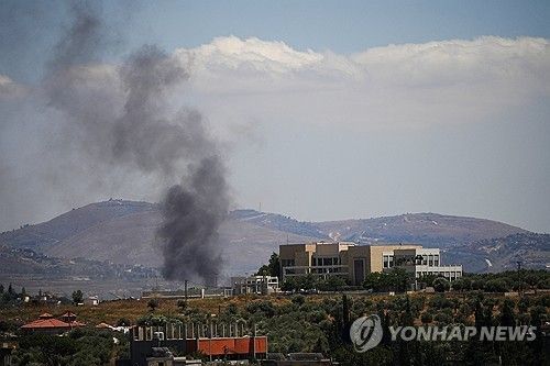 이스라엘군의 공습을 받은 레바논 남부 마을