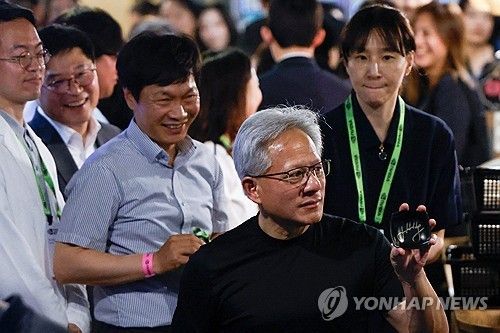 젠슨 황