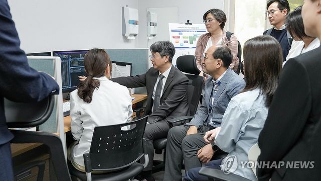 임승관 청장, 항생제 내성 강화를 위한 전남대병원 현장 방문