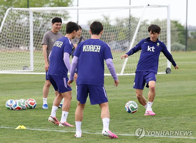 현지 적응훈련 중인 대표팀