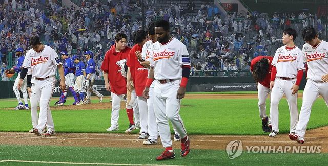 SSG, '8연패'