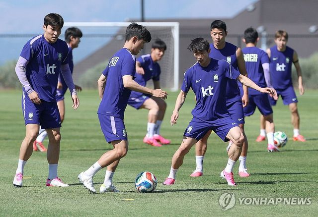 훈련하는 황인범
