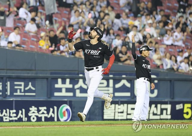 힐리어드 '투런포!'