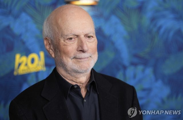 제임스 버로스