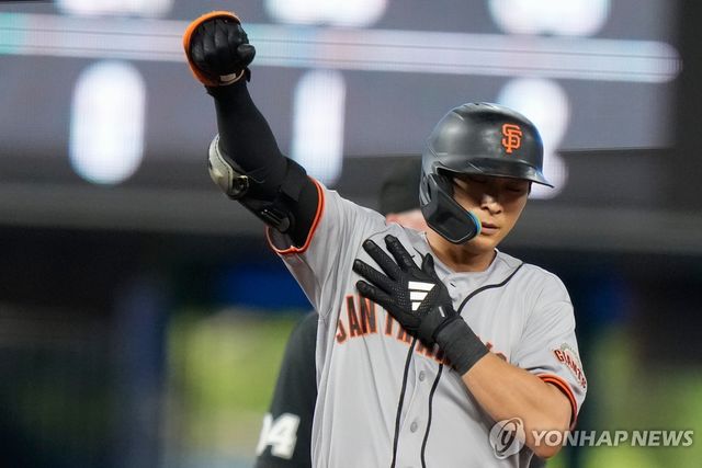 2루타 2개를 친 샌프란시스코 이정후