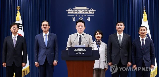 이재명 대통령, 신임 홍보수석 등 임명
