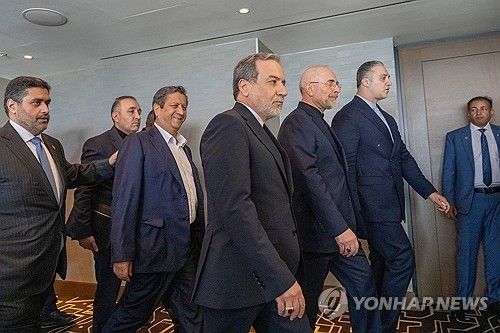 스위스 협상장에 들어서는 이란 협상단