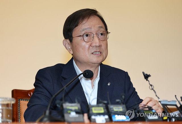 발언하는 이찬진 금융감독원장