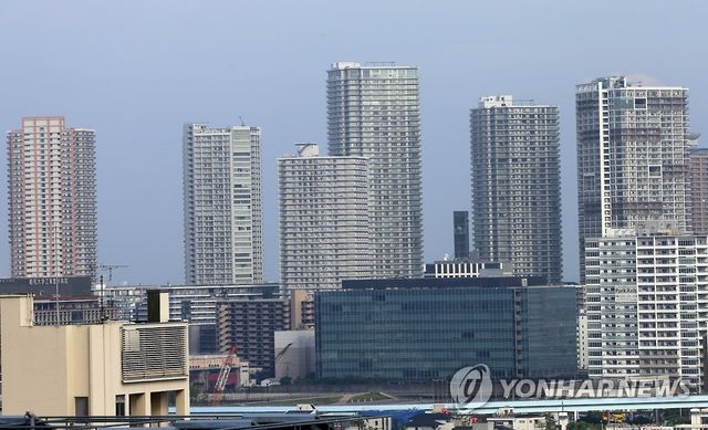 도쿄의 고층 아파트