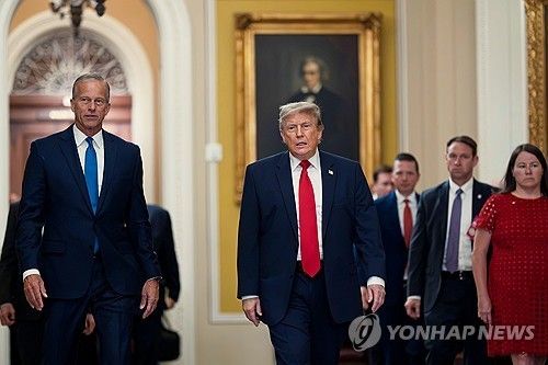 의회 찾은 트럼프 대통령