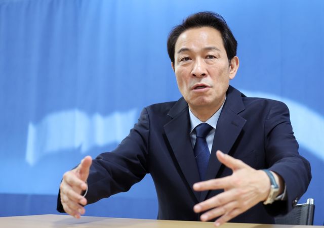 연합뉴스와 인터뷰 하는 우상호 강원도지사 당선인