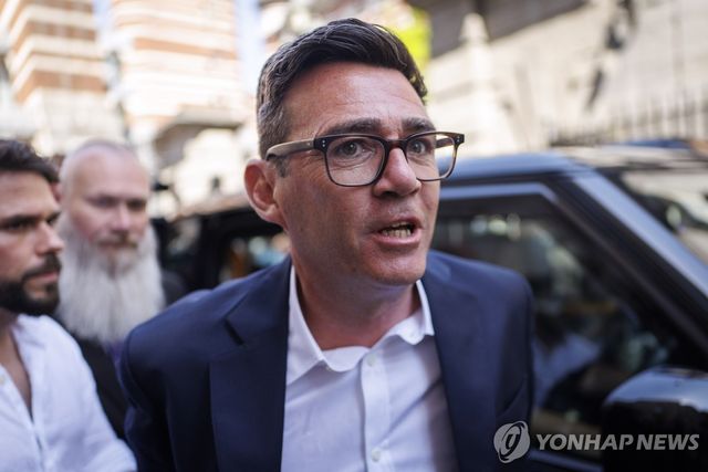 차기 총리 유력 버넘 하원의원