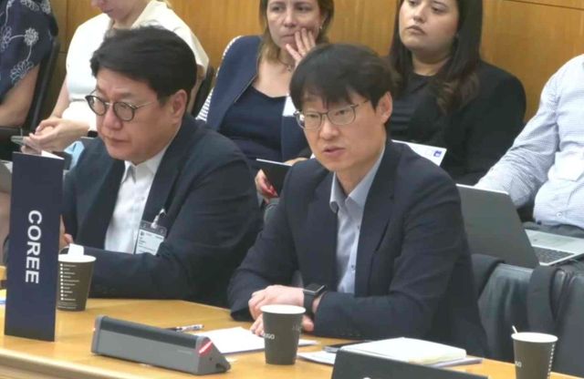 OECD에서 발언하는 국가데이터처 이명호 차장