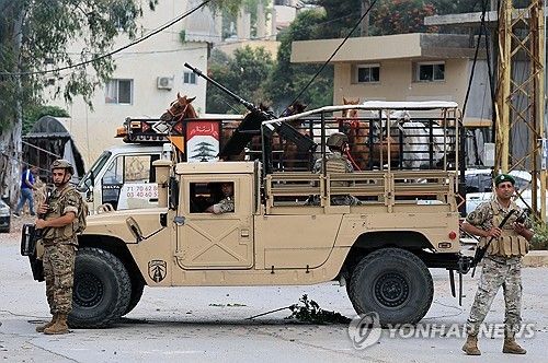 레바논 남부 마을 지키는 레바논 정부군