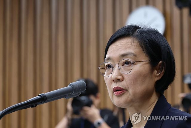 인사청문회서 발언하는 한성숙 총리 후보자