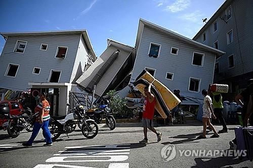 베네수엘라 라과이라주의 지진 피해 주택들