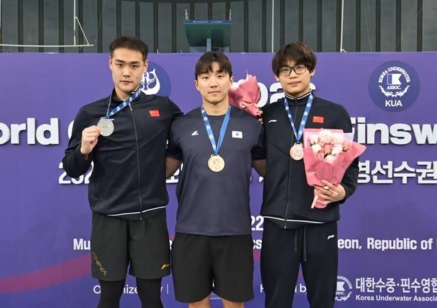 세계기록으로 우승한 신명준